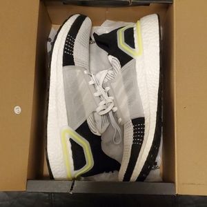 Adidas UltraBOOST 19